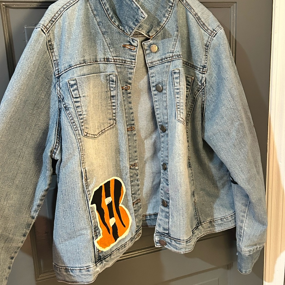 Custom Made Cincinnati Bengals Jean Jacket with Joe Burrow’s Name